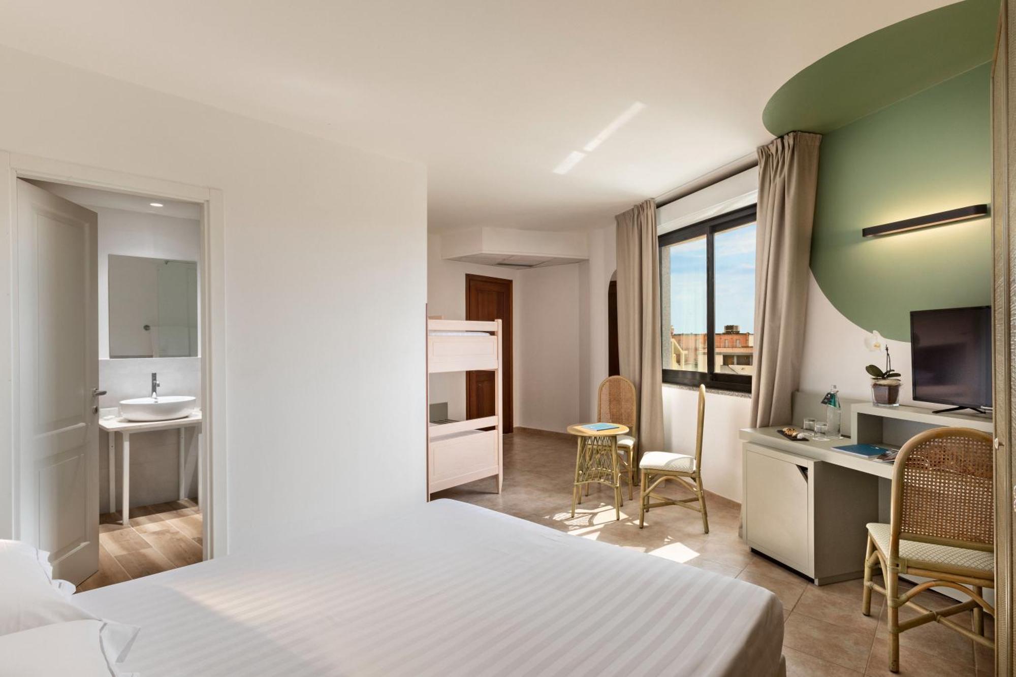 Rina Hotel 4*